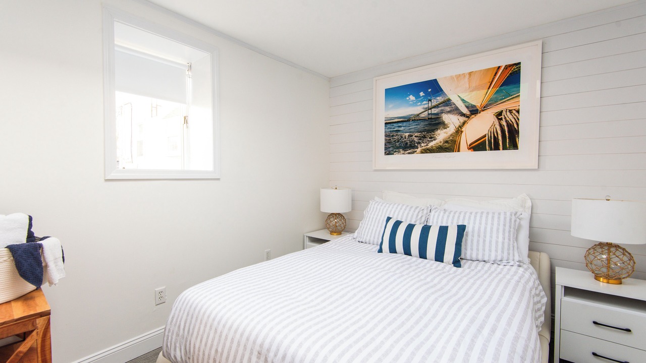 Photo of Bedroom in Yachting Village