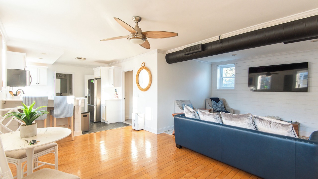 Photo of Livingroom in Yachting Village