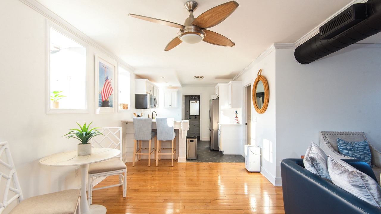 Photo of Livingroom in Yachting Village