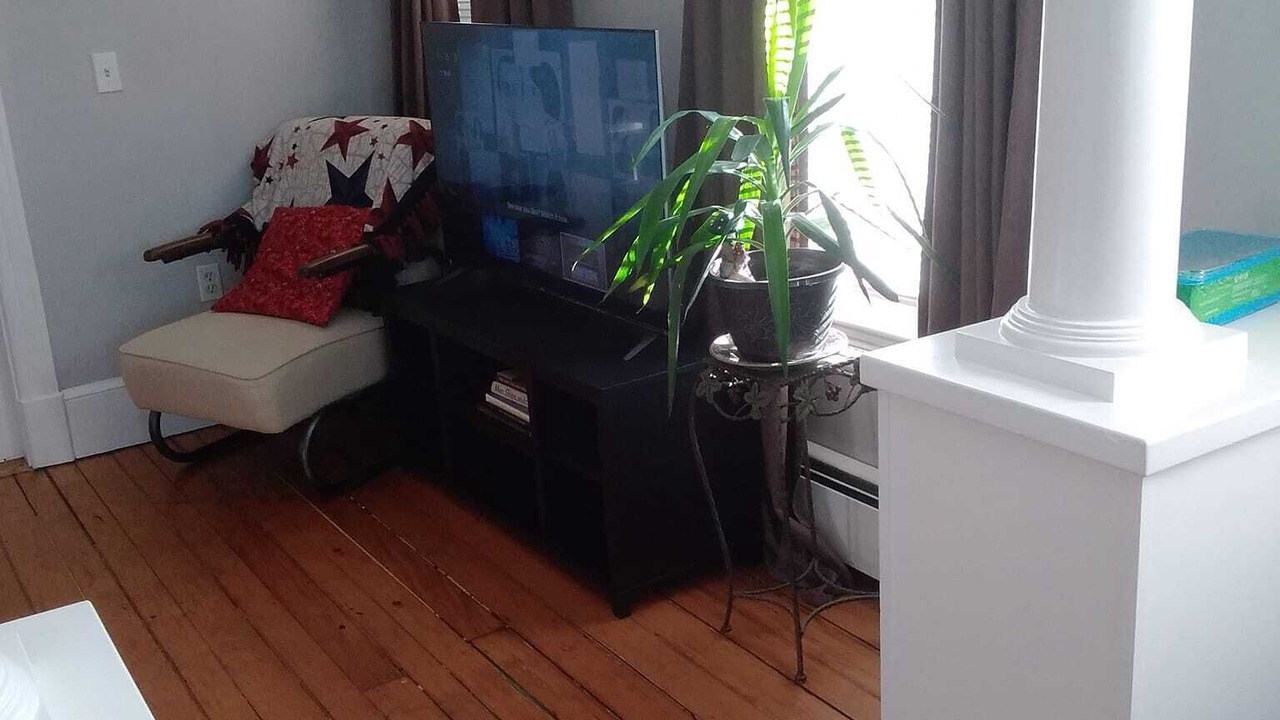 Photo of Livingroom in Warren