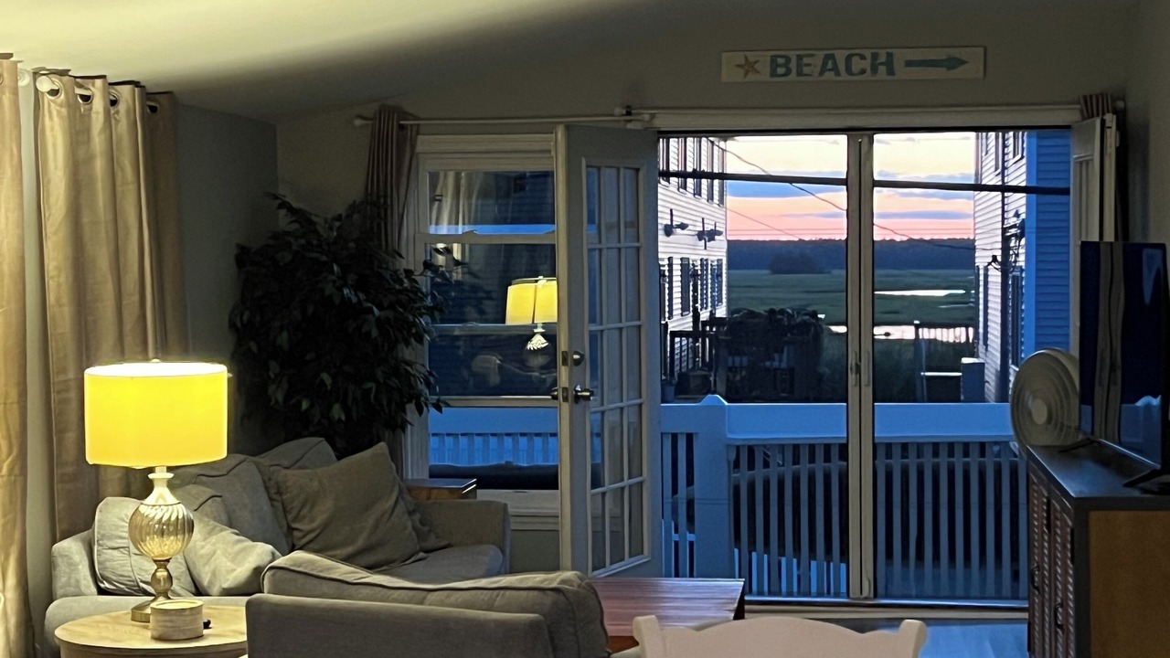 Photo of Livingroom in Salisbury Beach