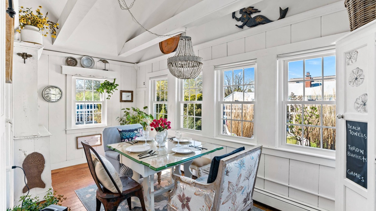 Photo of Livingroom in Hyannis