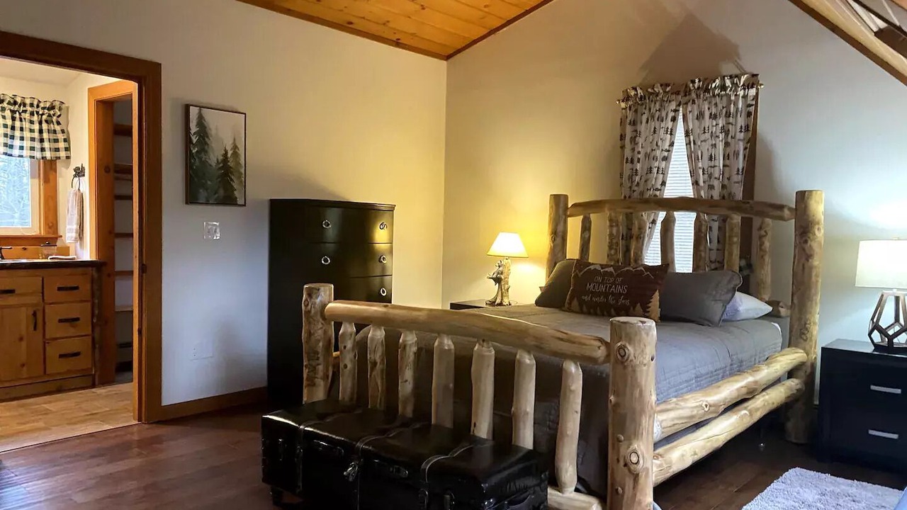 Photo of Bedroom in East Wakefield
