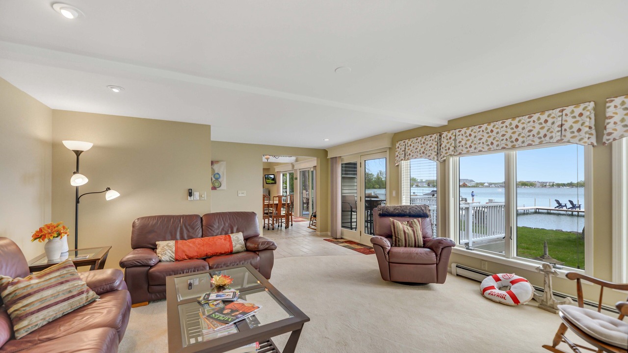 Photo of Livingroom in Canandaigua