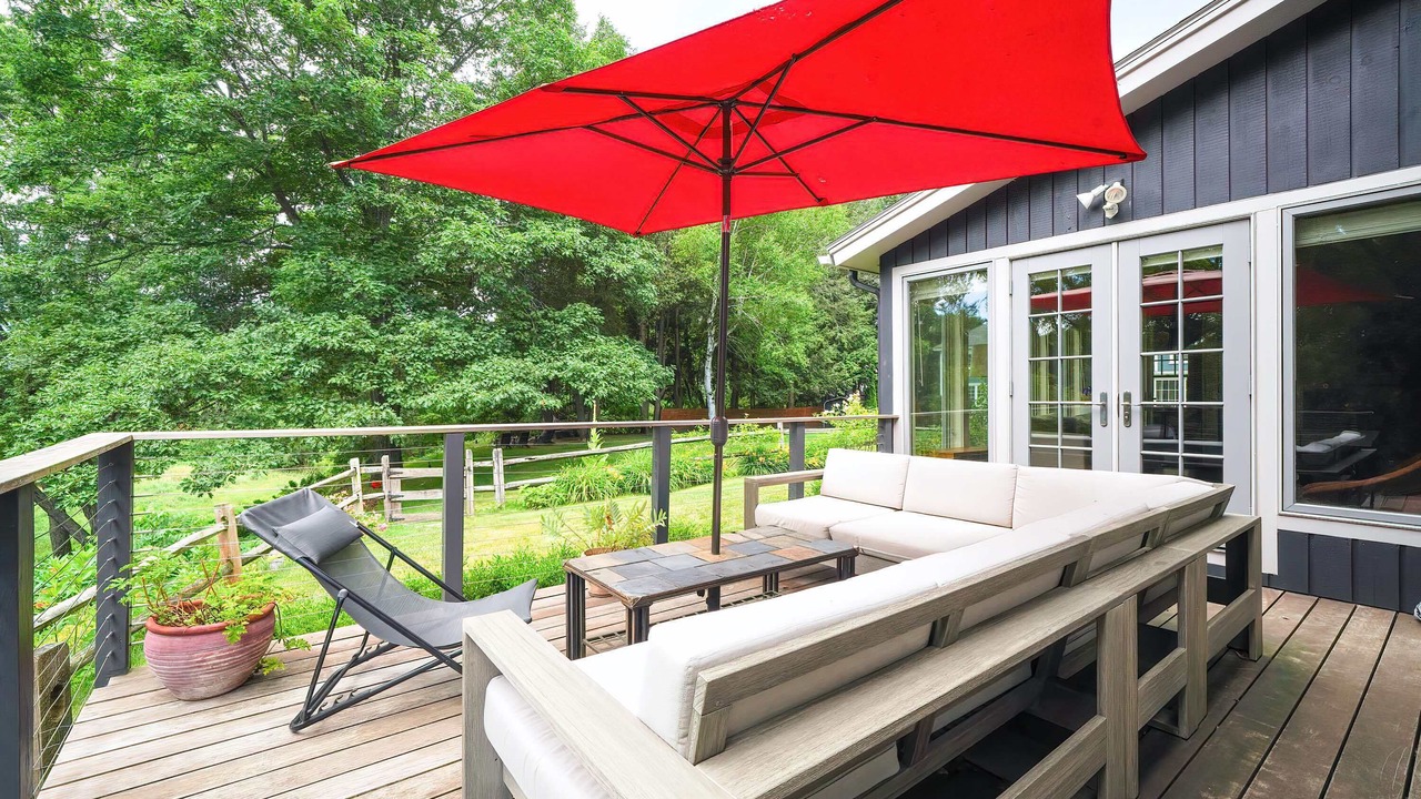 Photo of Patio Balcony in Stockbridge
