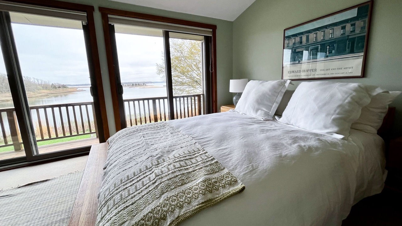 Photo of Bedroom in Shelter Island
