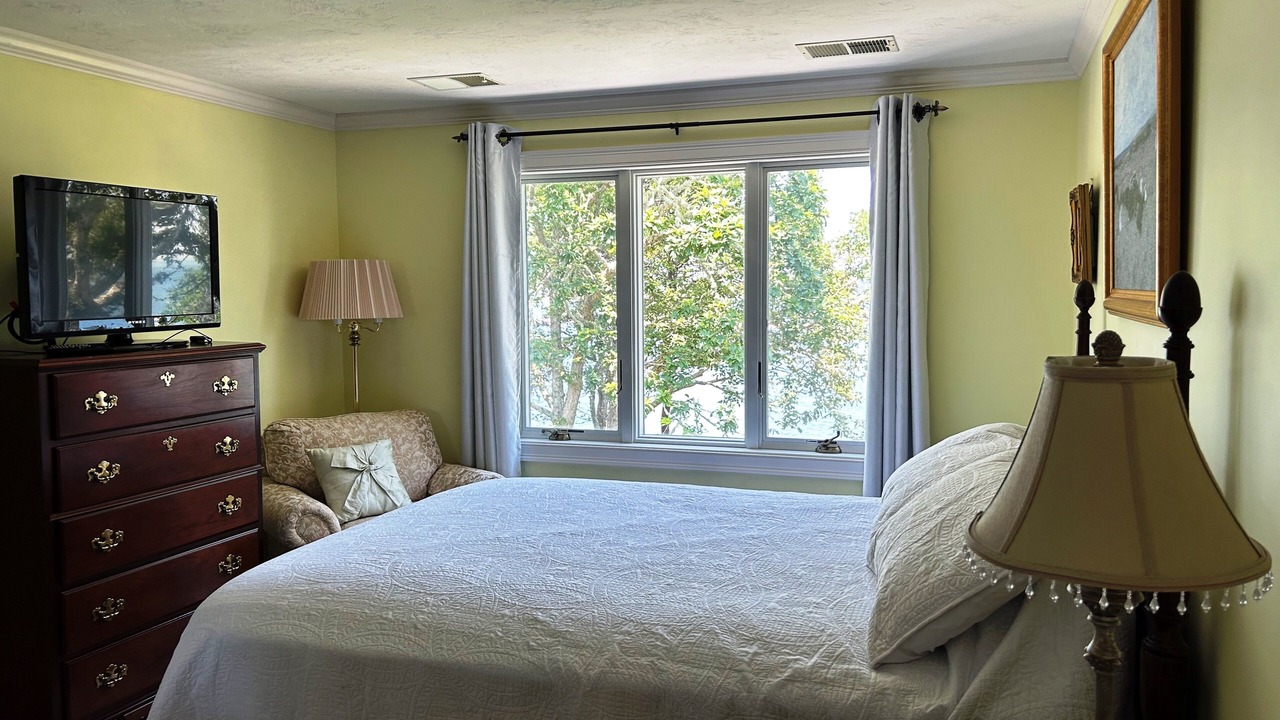 Photo of Bedroom in North Chatham
