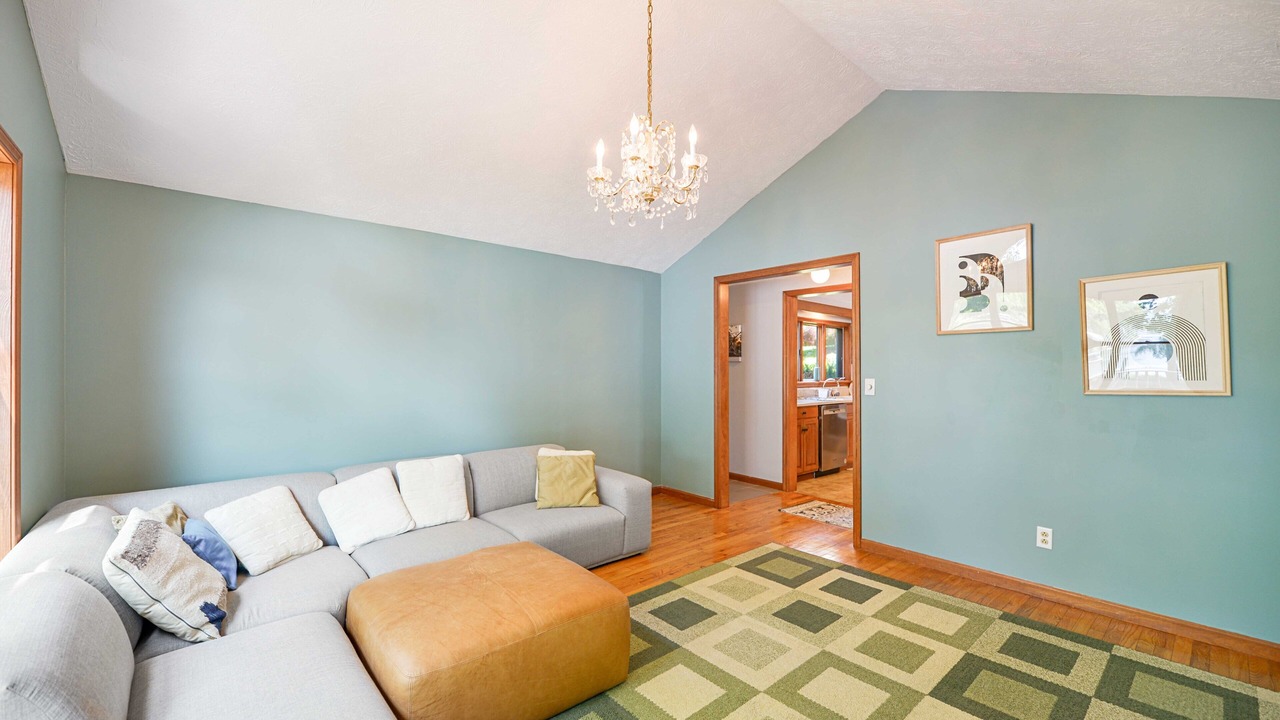 Photo of Livingroom in Honeoye
