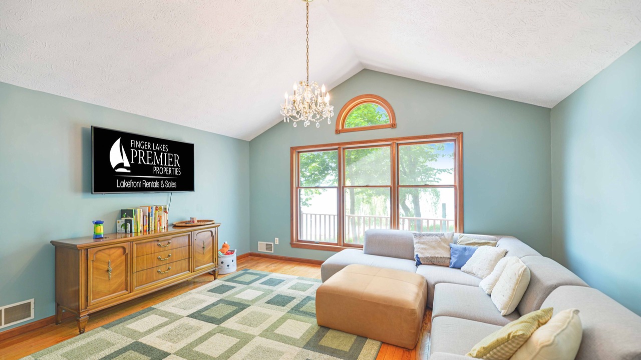 Photo of Livingroom in Honeoye