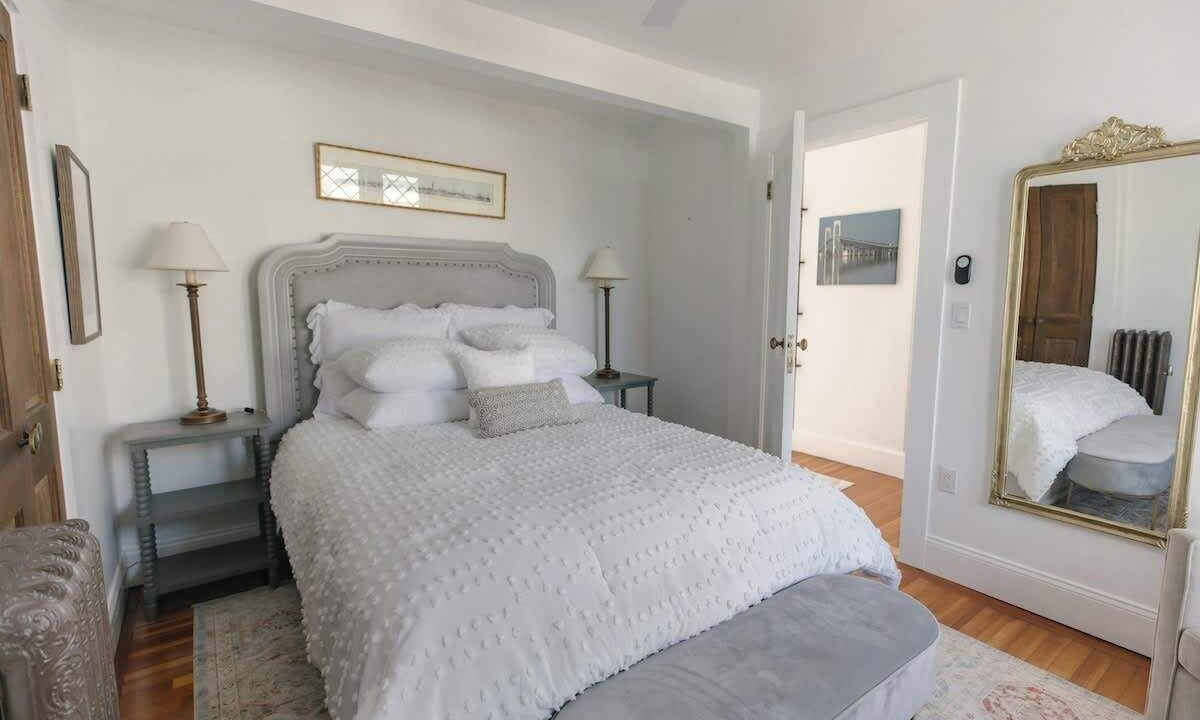 Photo of Bedroom in The Point