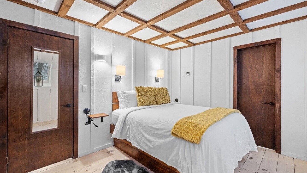 Photo of Bedroom in West Dover