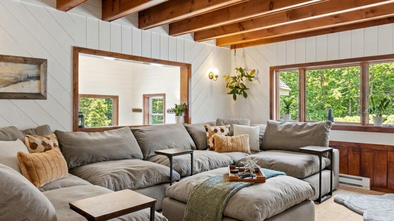 Photo of Livingroom in West Dover