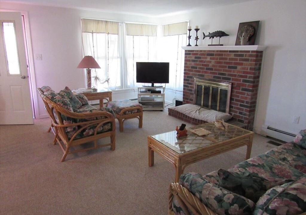 Photo of Livingroom in Ship Bottom