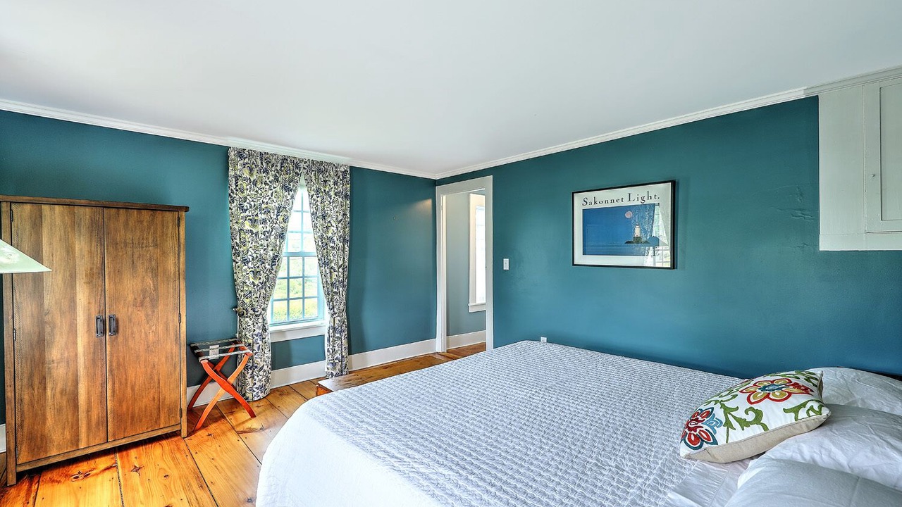 Photo of Bedroom in Tiverton