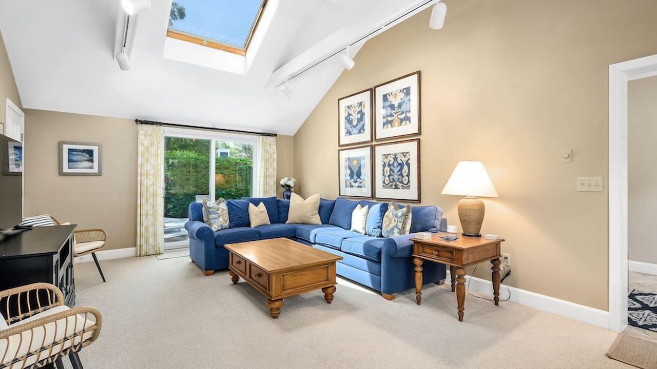 Photo of Livingroom in South Yarmouth