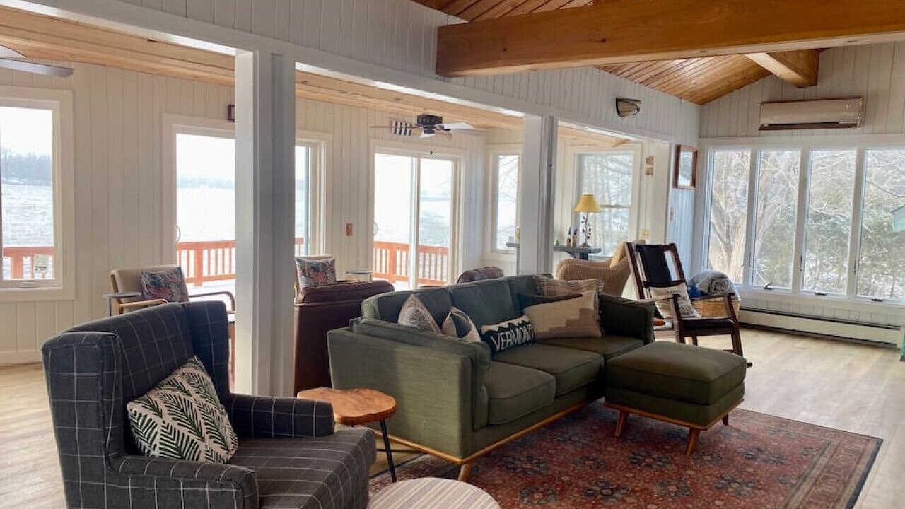 Photo of Livingroom in Alburg