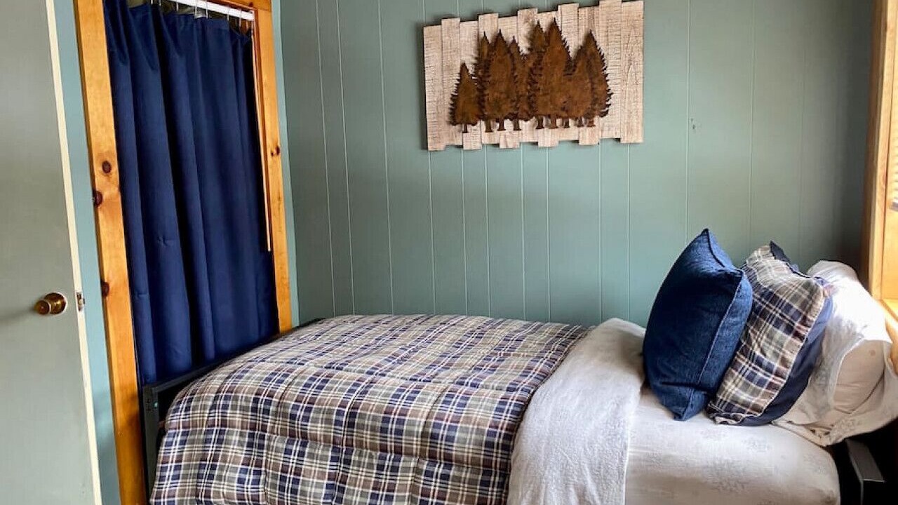 Photo of Bedroom in Alburg