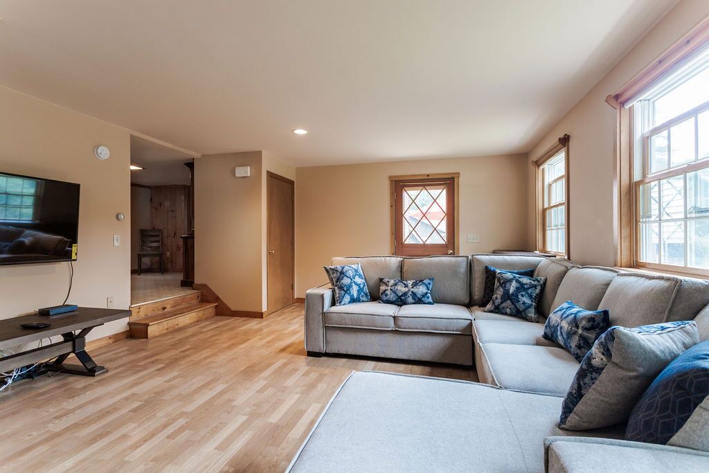 Photo of Livingroom in York Harbor