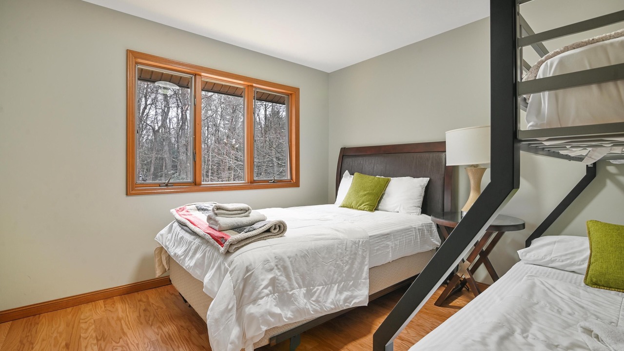 Photo of Bedroom in Lake Harmony Estates