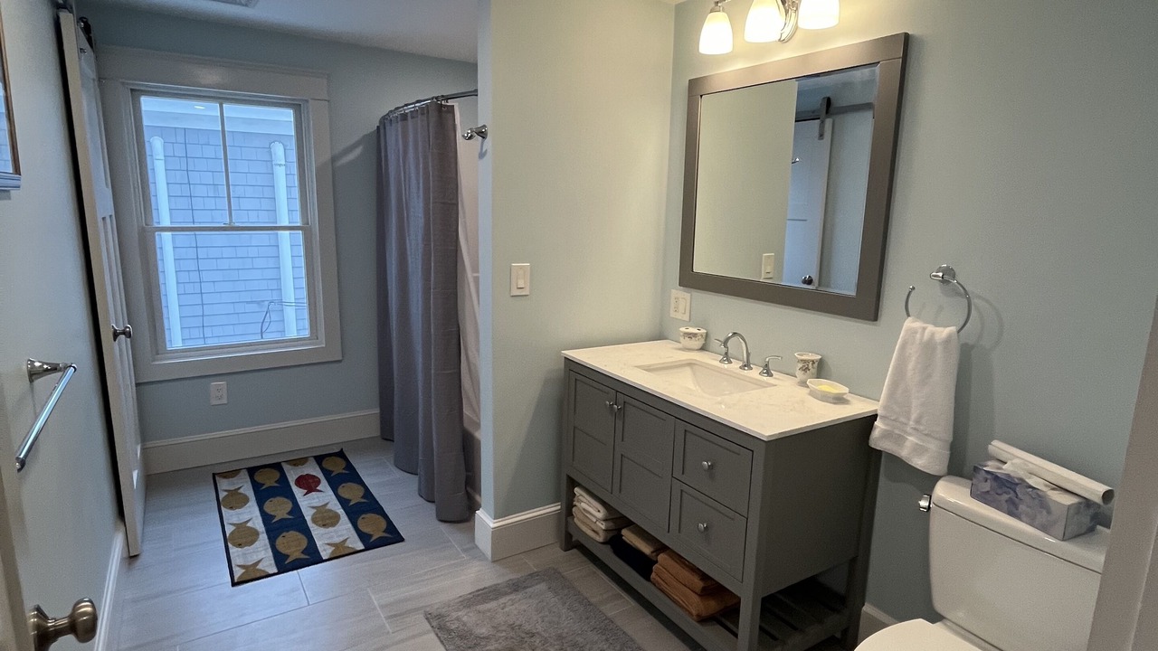 Photo of Bathroom in Fifth Ward