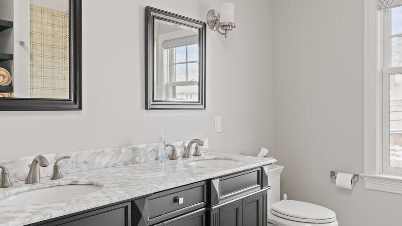 Photo of Bathroom in Fifth Ward