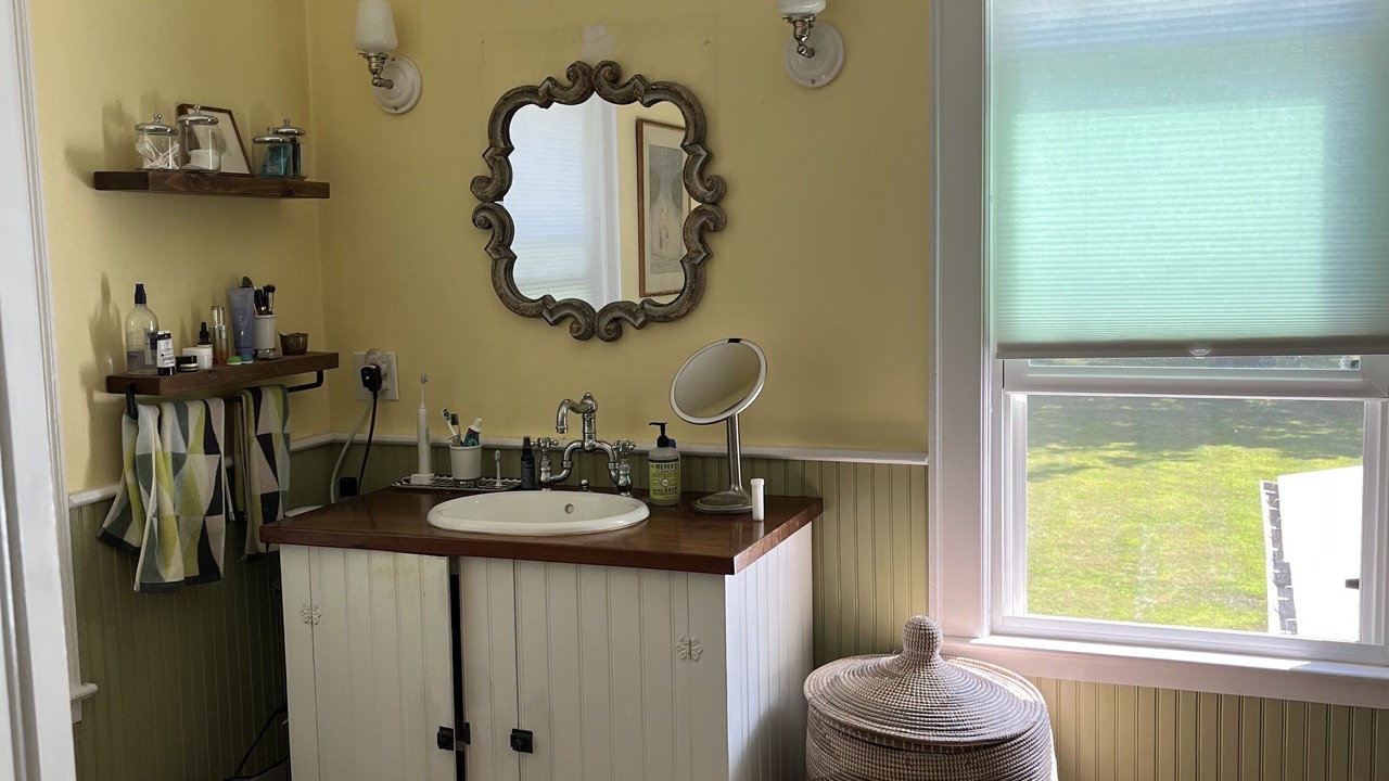 Photo of Bathroom in Livingston
