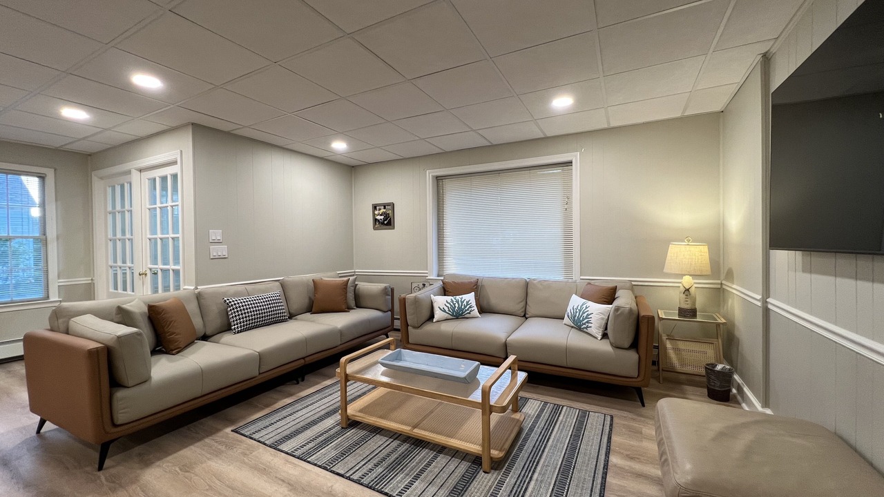 Photo of Livingroom in Hyannis