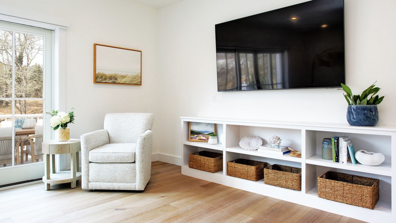Photo of Livingroom in Barnstable