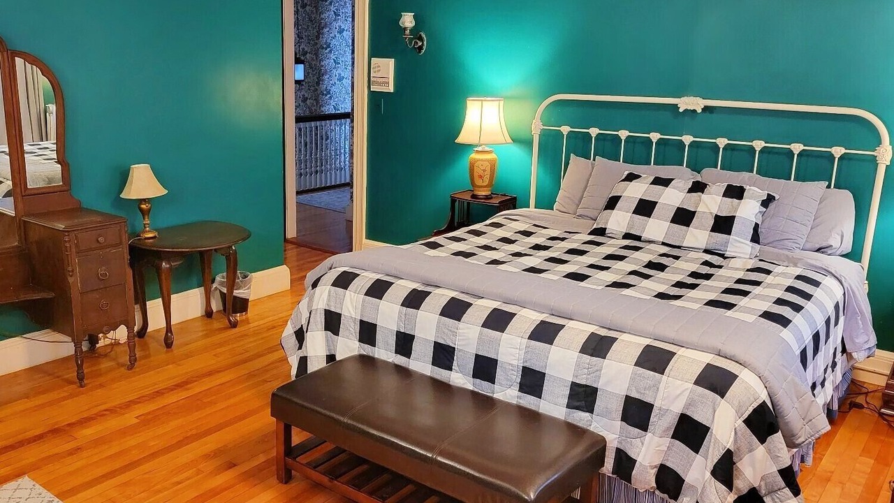 Photo of Bedroom in Springfield