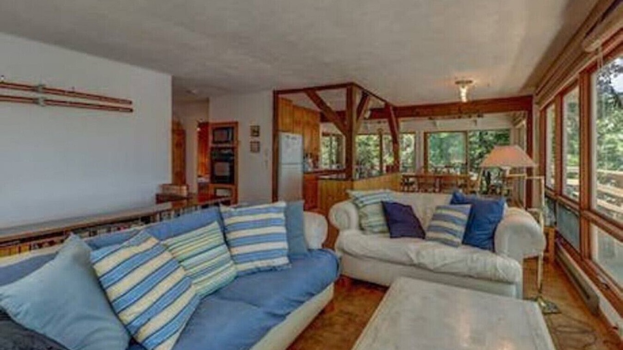 Photo of Livingroom in North Hero