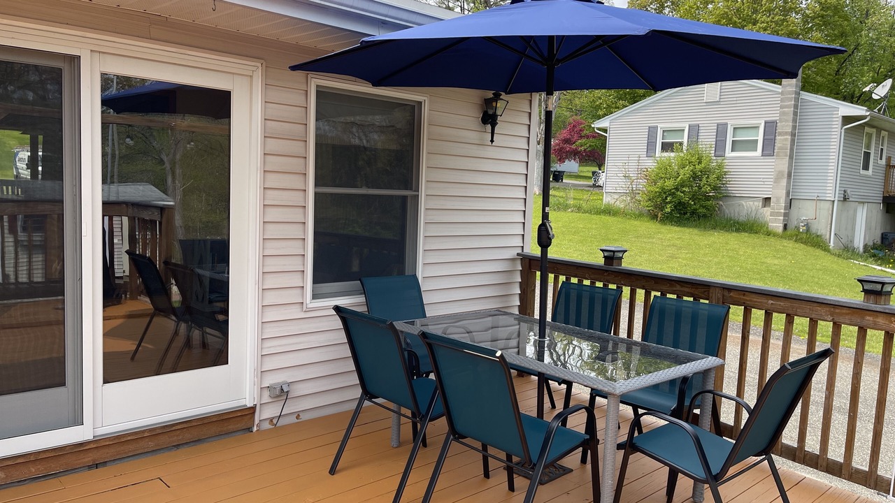 Photo of Outdoor in Lee