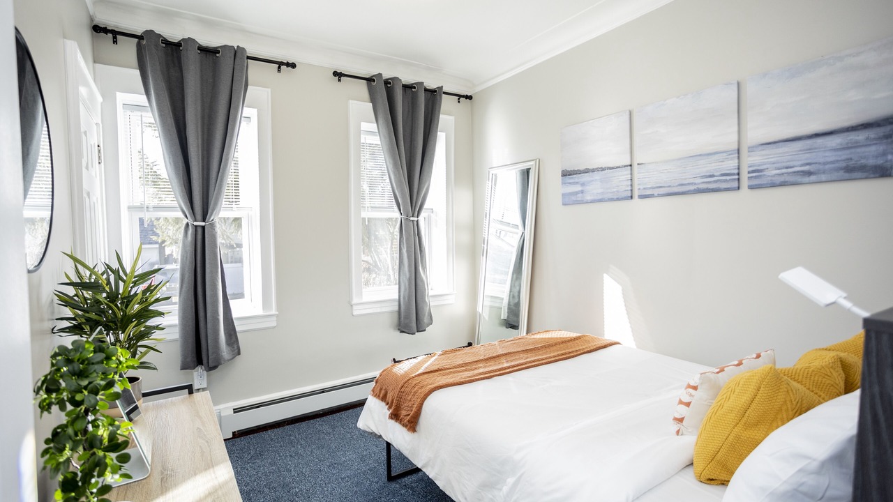 Photo of Bedroom in Forest Hill