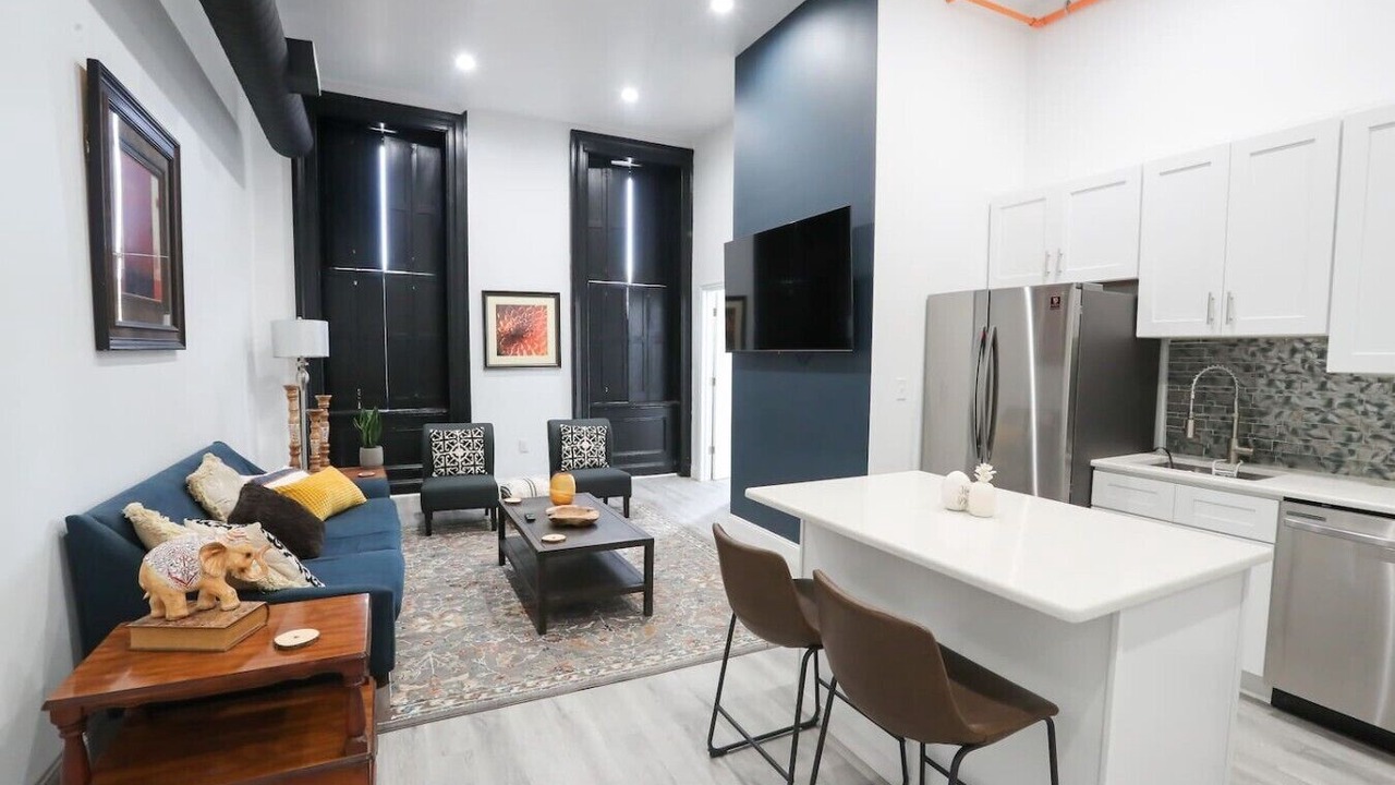Photo of Livingroom in Downtown Historic District