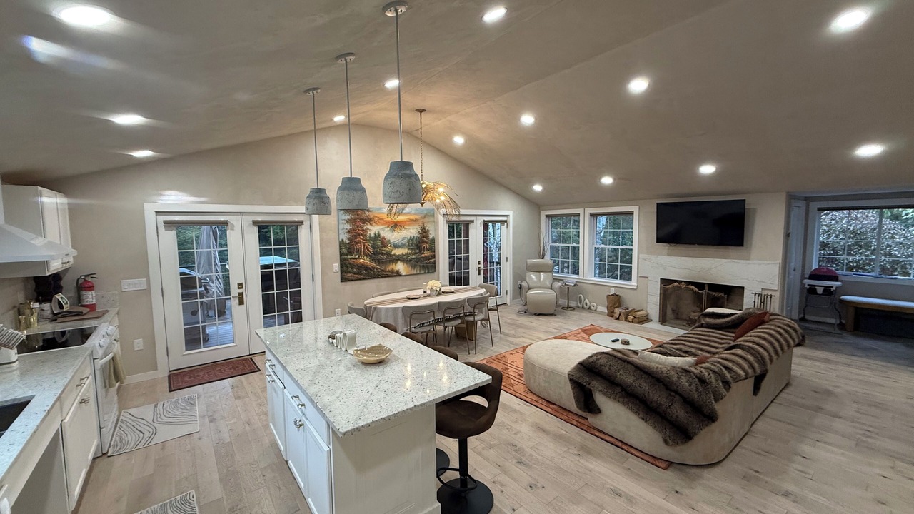 Photo of Livingroom in Bass Harbor