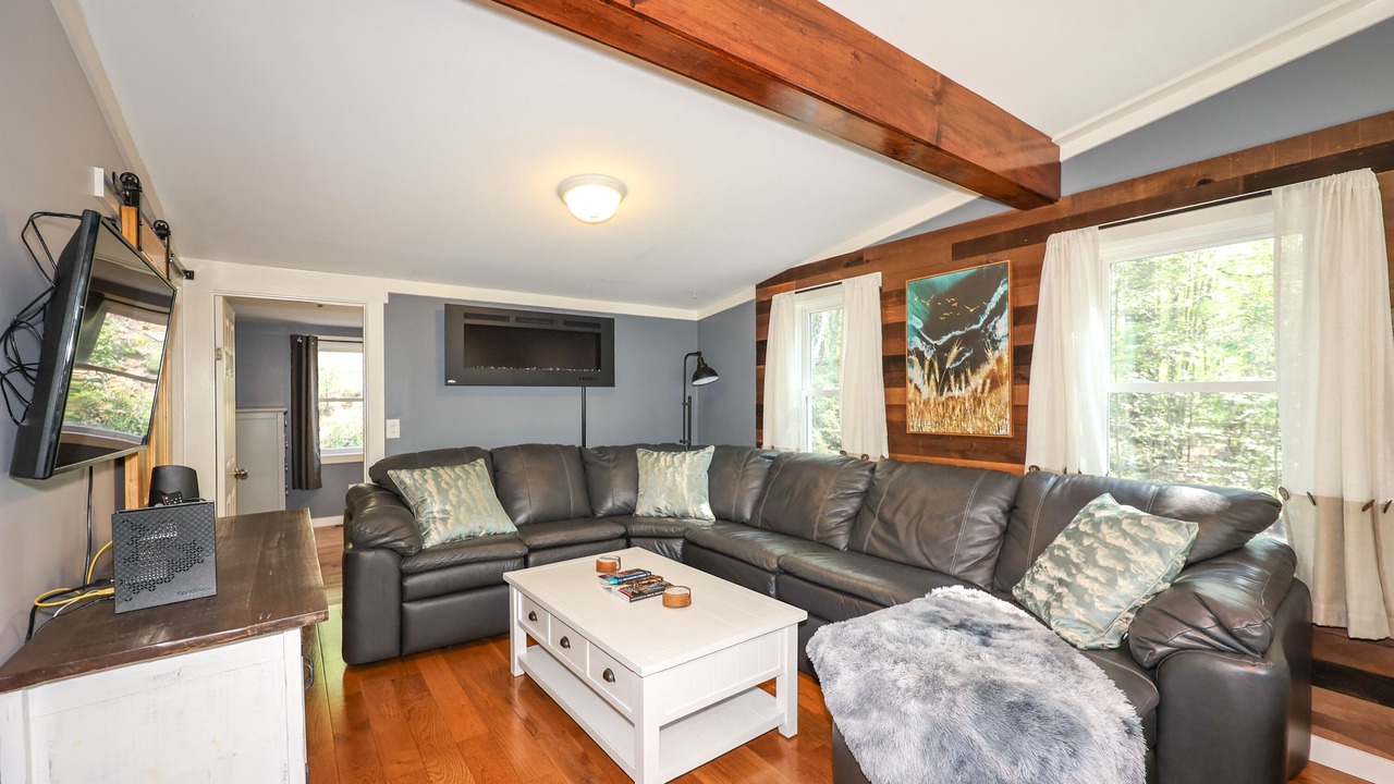 Photo of Livingroom in North Conway