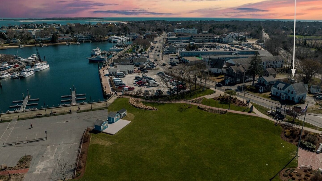 Photo of Others in Hyannis
