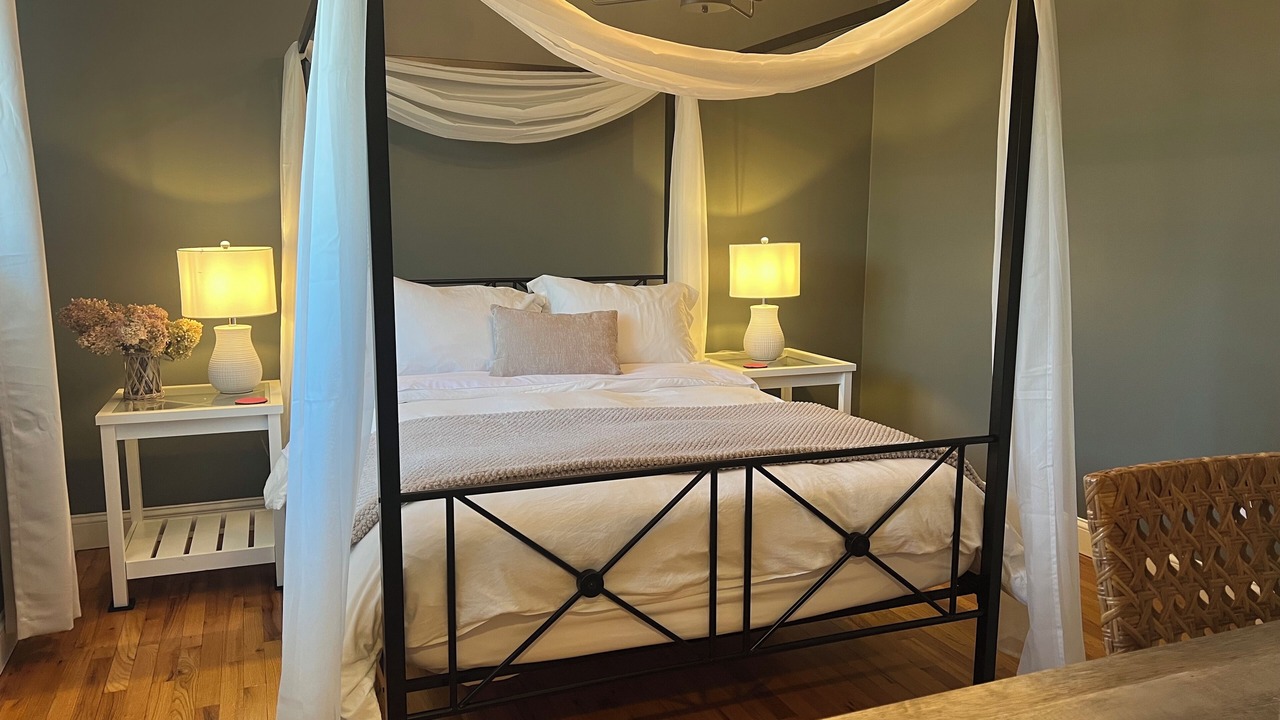 Photo of Bedroom in Old Mystic