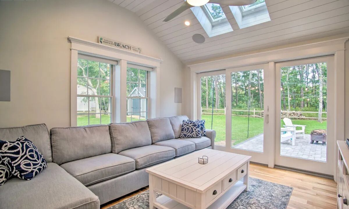 Photo of Livingroom in Bass River