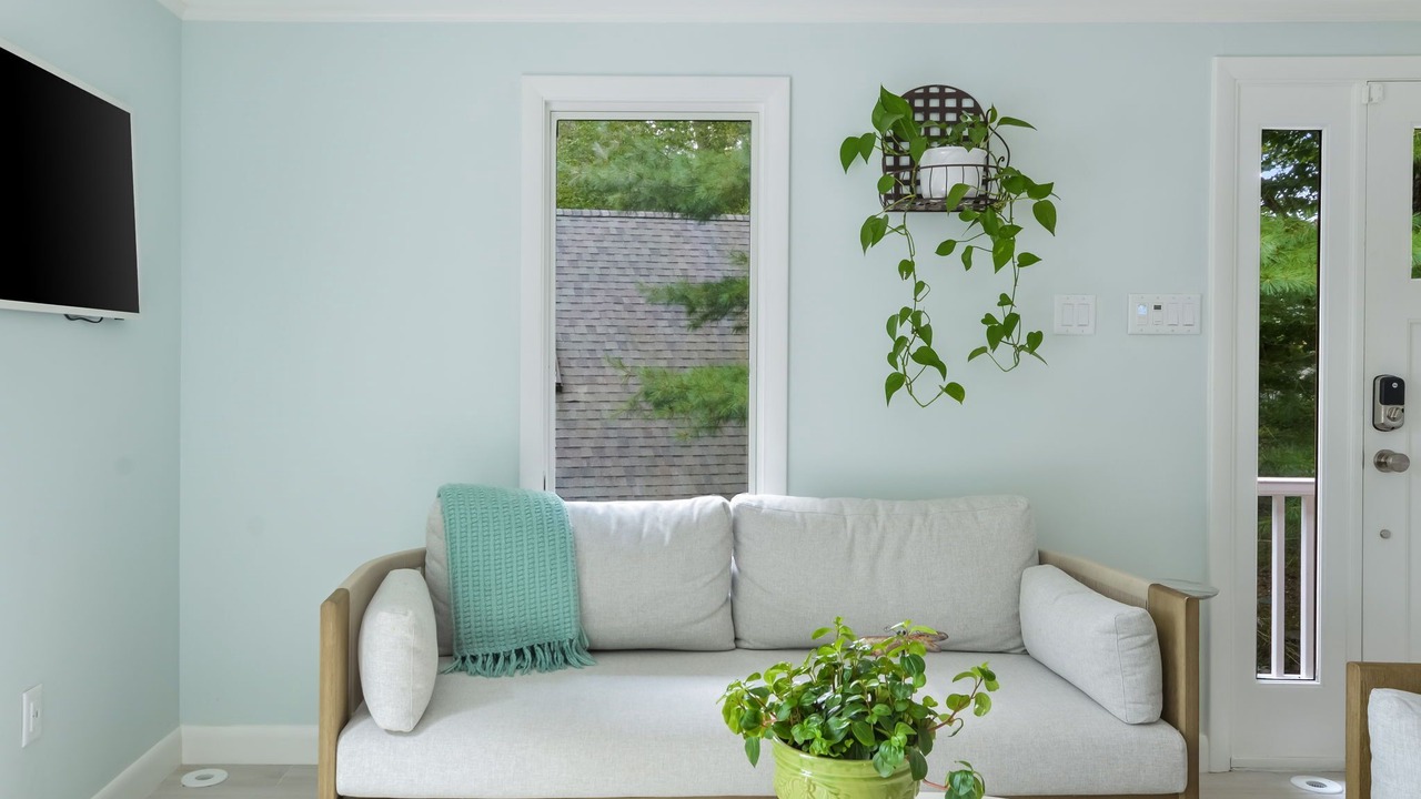 Photo of Livingroom in East Falmouth
