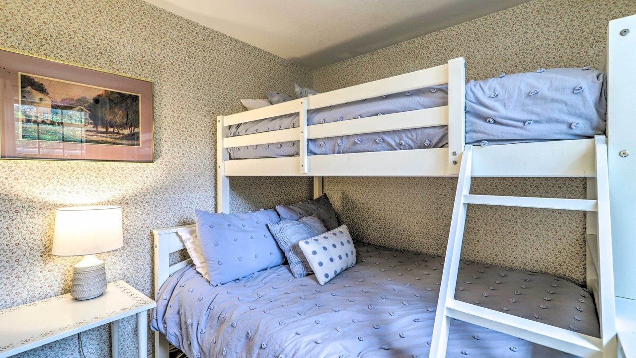 Photo of Bedroom in West Yarmouth