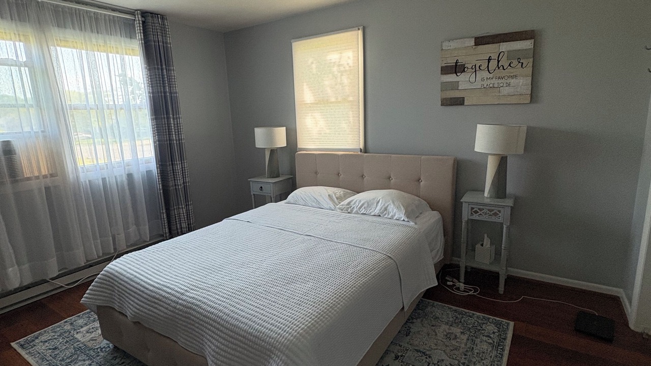 Photo of Bedroom in Eastward Look
