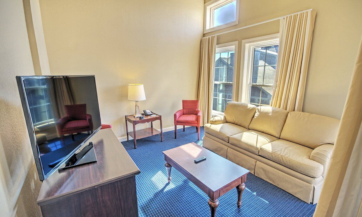 Photo of Livingroom in Yachting Village