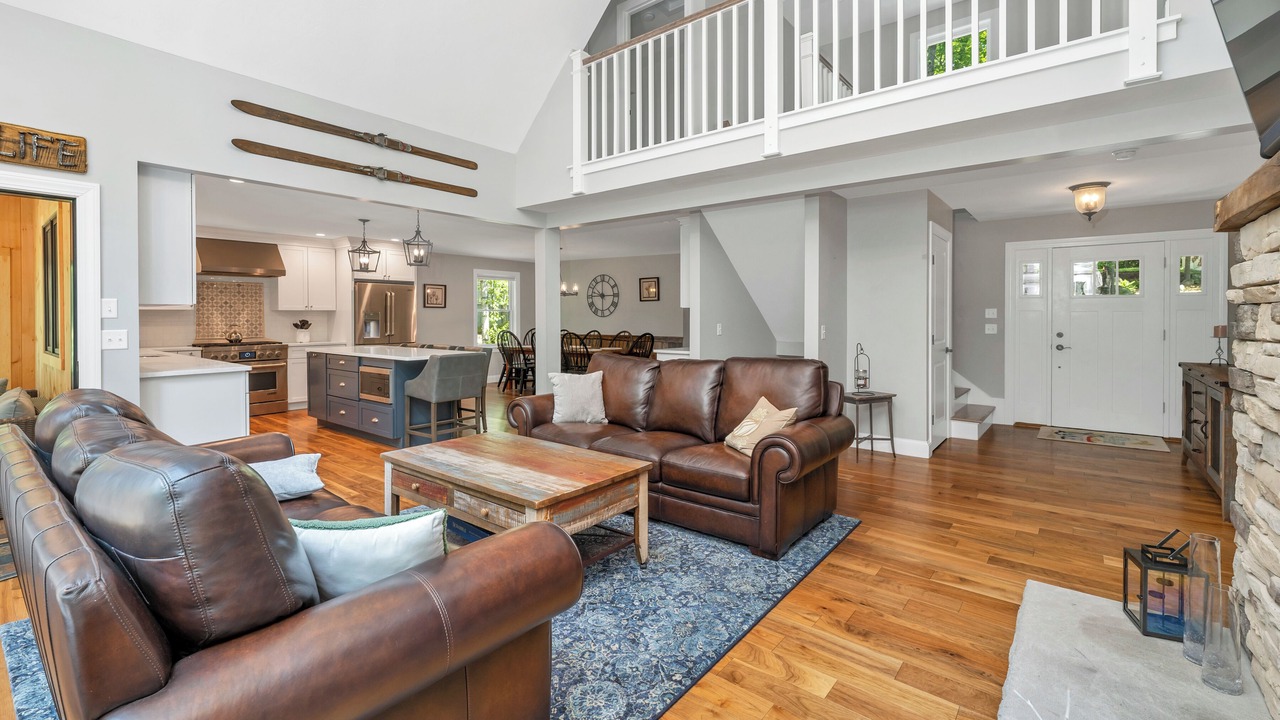 Photo of Livingroom in Moultonborough