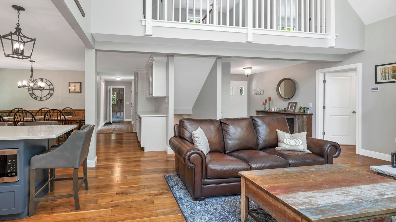 Photo of Livingroom in Moultonborough