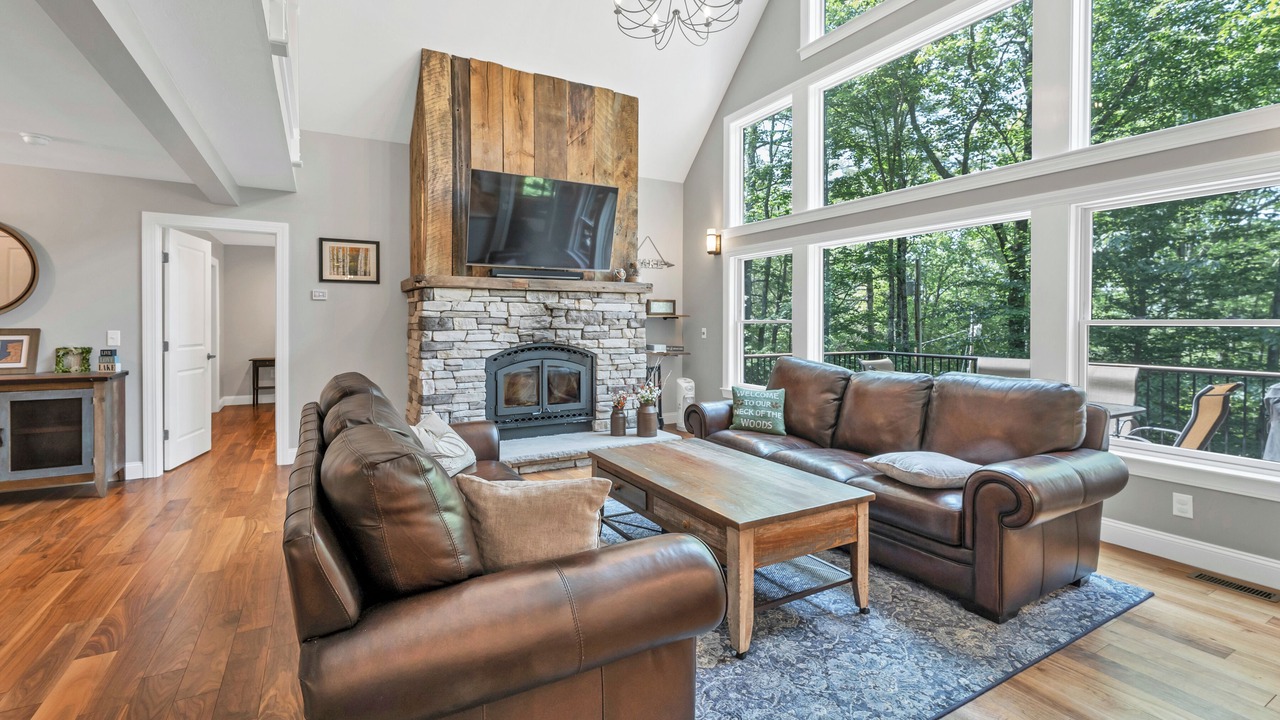 Photo of Livingroom in Moultonborough