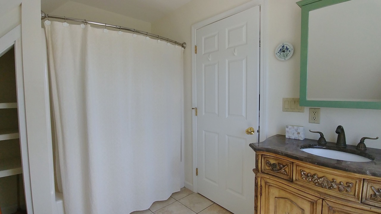 Photo of Bathroom in Mid-Coast and Islands