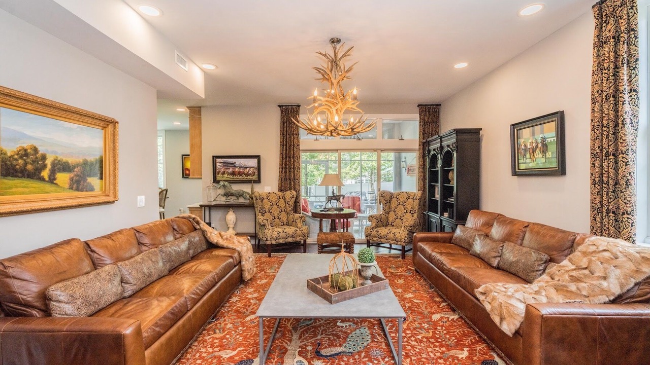 Photo of Livingroom in Saratoga Springs