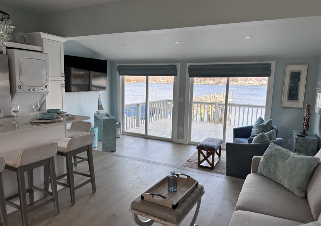 Photo of Livingroom in Portsmouth