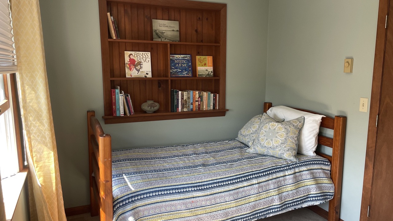 Photo of Bedroom in Stonington