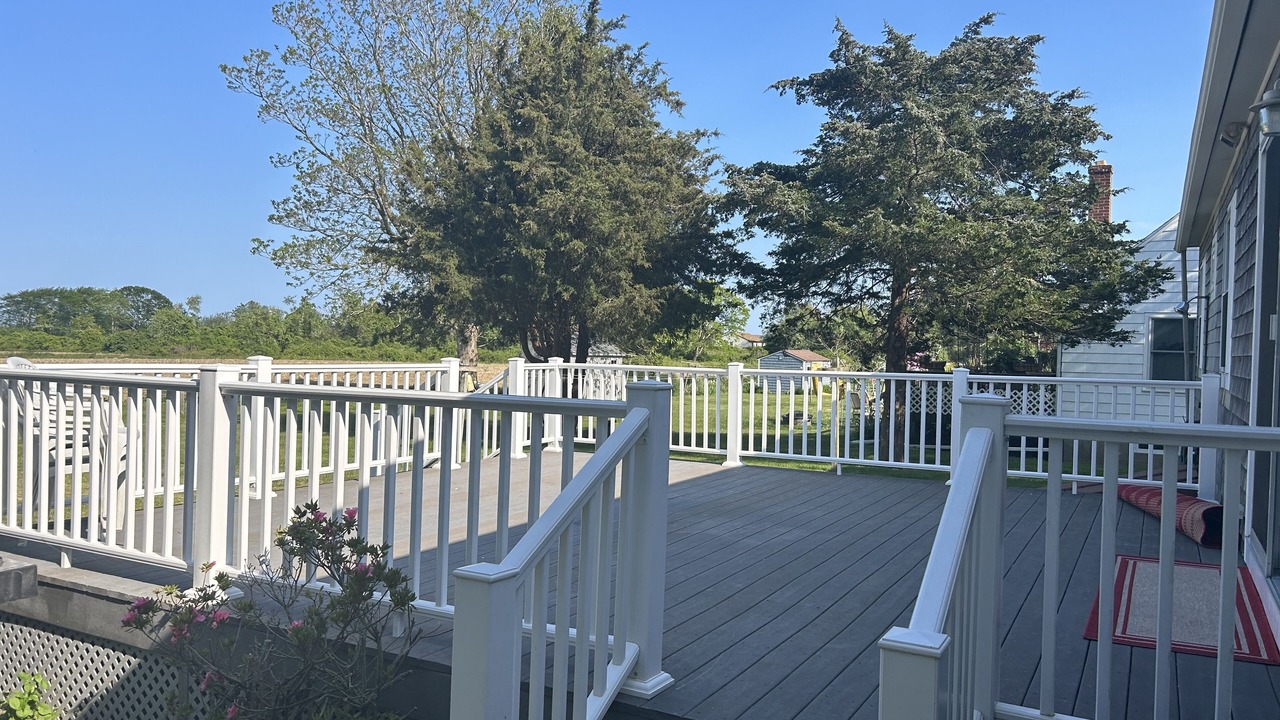 Photo of Patio Balcony in Misquamicut